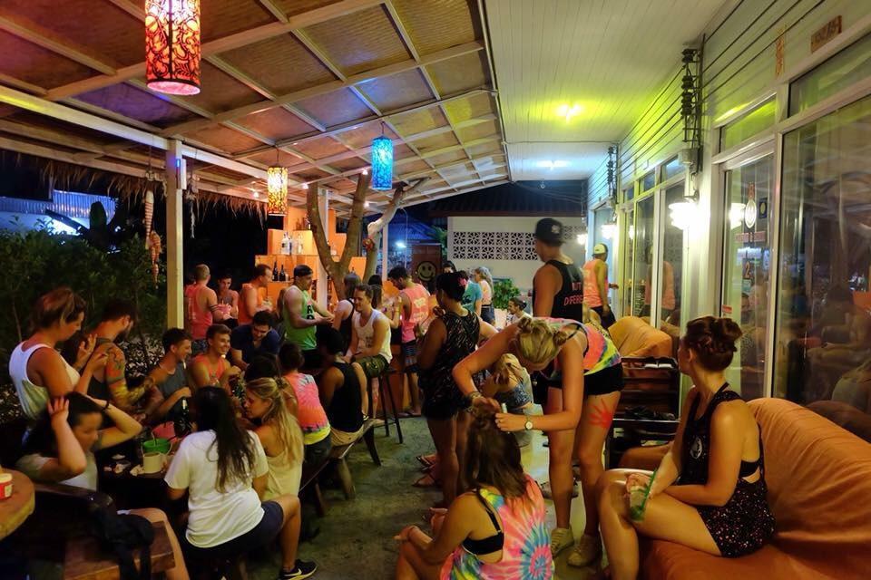Smile Hostel Koh Phangan Экстерьер фото
